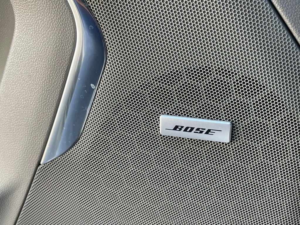 2023 GMC Yukon SLT - DUAL-PANE SUNROOF / HD SURROUND VISION