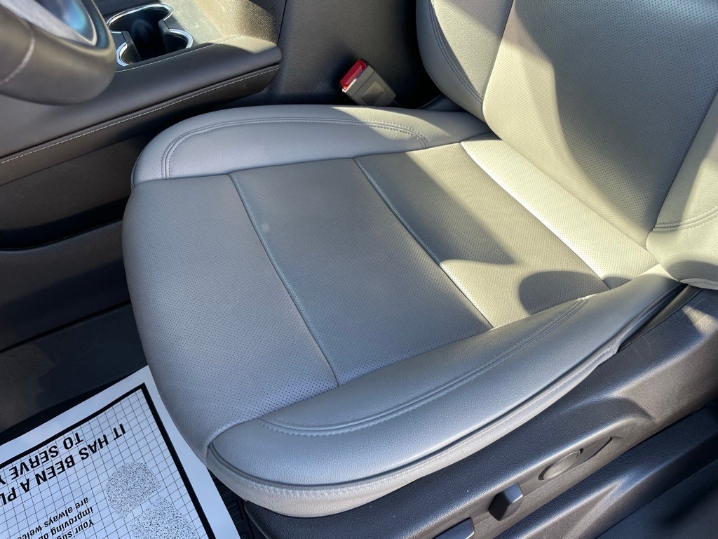 2023 GMC Yukon SLT - DUAL-PANE SUNROOF / HD SURROUND VISION