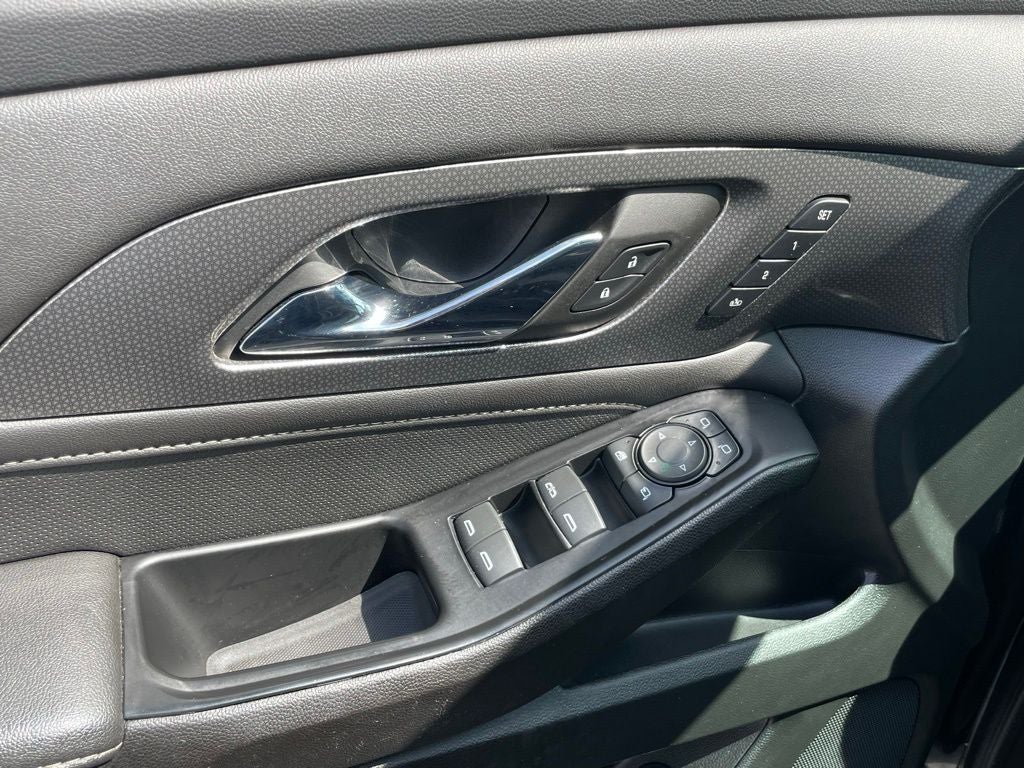 2023 Chevrolet Traverse Premier - HD SURROUND VISION / VENTILATED SEATS