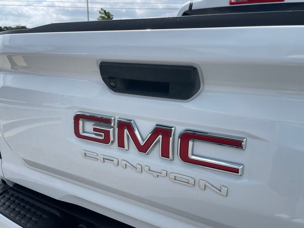 2024 GMC Canyon Elevation - WIRELESS CARPLAY / LANE KEEP ASSIT