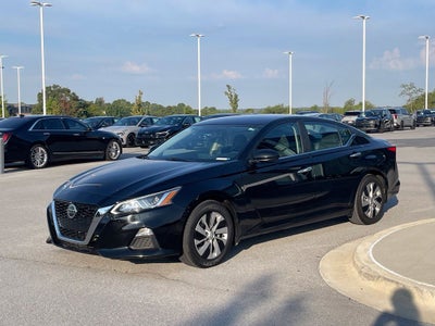 2020 Nissan Altima 2.5 S - 39 MPG / APPLE CARPLAY