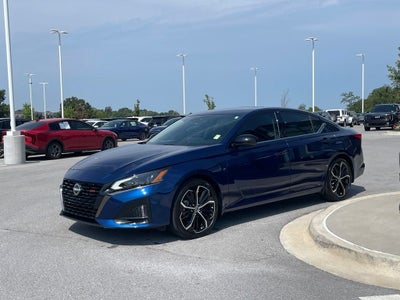 2024 Nissan Altima 2.5 SR - MOONROOF / BLIND SPOT MONITOR