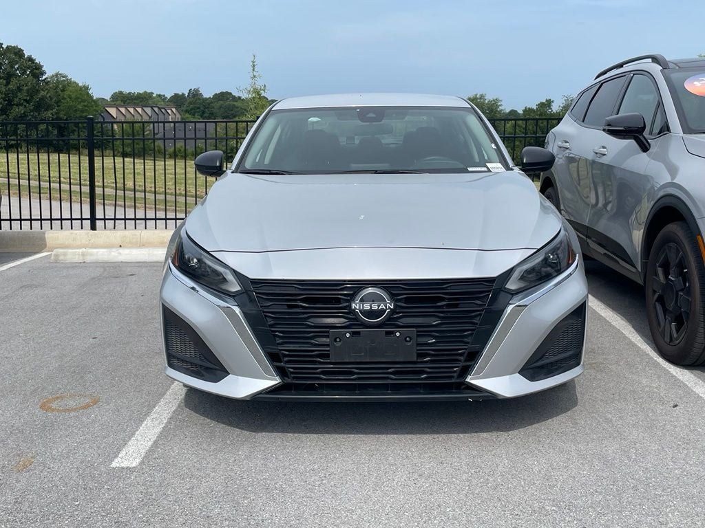 2024 Nissan Altima 2.5 SV - BLIND SPOT ASSIST / APPLE CARPLAY