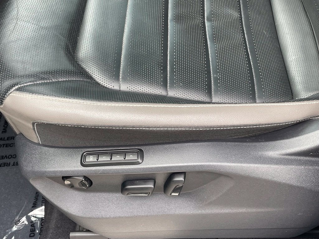 2023 Volkswagen Atlas 3.6L V6 SEL Premium R-Line - PANORAMIC MOONROOF / VENTILATED SEATS