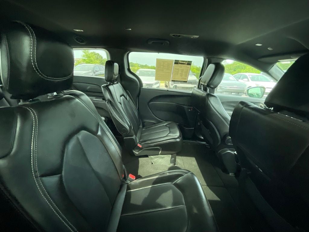 2025 Chrysler Pacifica Select - POWER LIFTGATE / APPLE CARPLAY