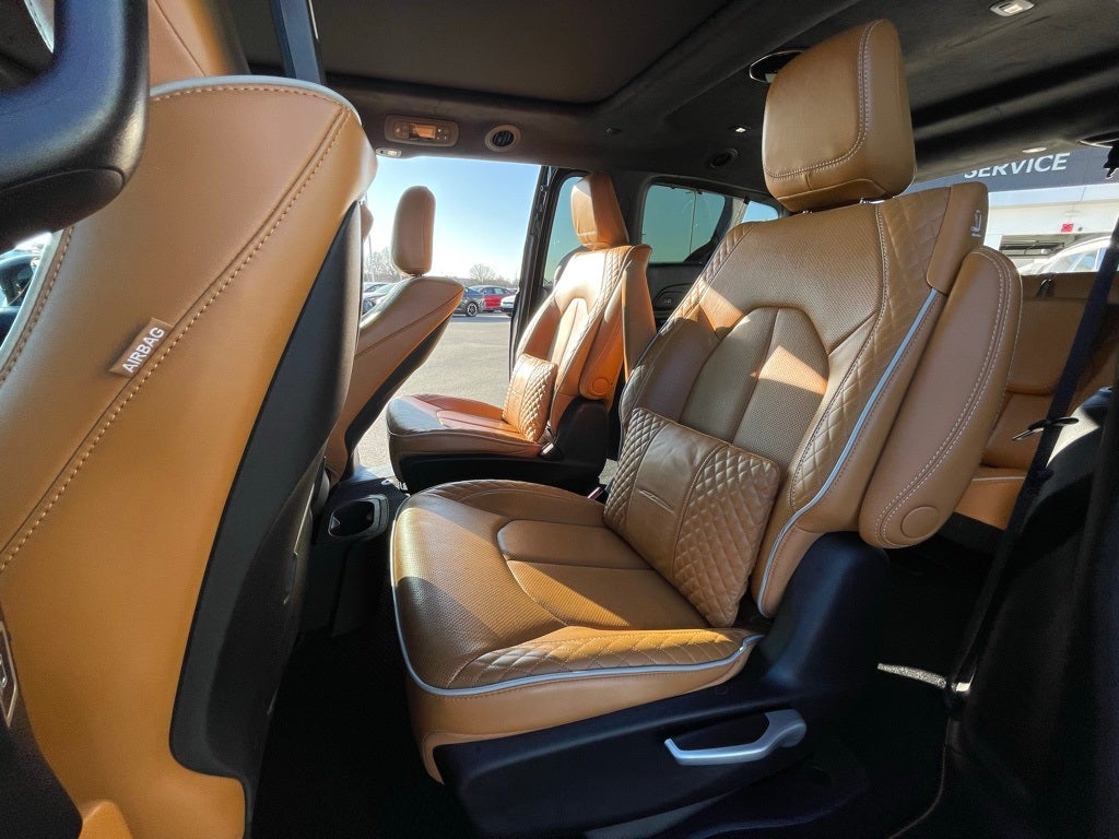 2023 Chrysler Pacifica Hybrid Pinnacle - 360 Surround–View Camera System