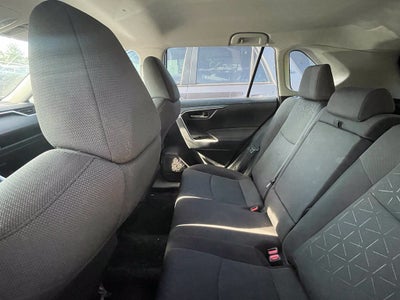 2021 Toyota RAV4 XLE - APPLE CARPLAY / AWD