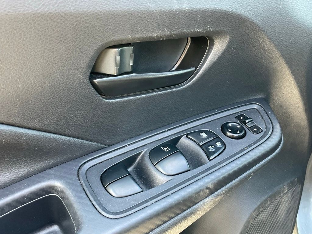 2024 Nissan Versa 1.6 S - 35 MPG / LANE DEPARTURE WARNING