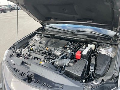 2024 Toyota Camry SE - 40 MPG / APPLE CARPLAY