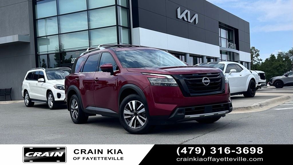 2024 Nissan Pathfinder SL
