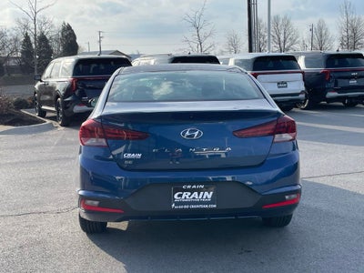 2019 Hyundai ELANTRA SE