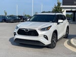 2022 Toyota Highlander XLE - POWER MOONROOF / APPLE CARPLY