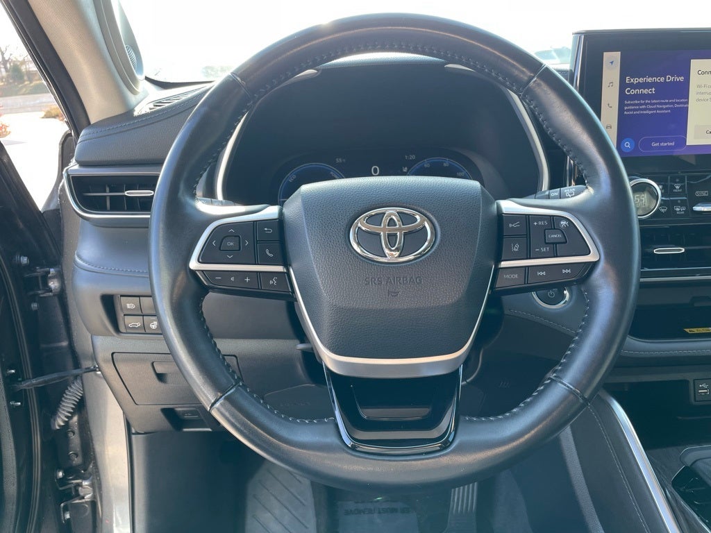 2023 Toyota Highlander Hybrid Limited - MOONROOF / VENTILATED SEATS