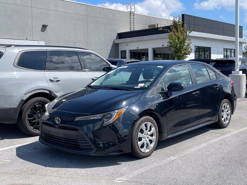 2025 Toyota Corolla LE - 41 MPG / APPLE CARPLAY