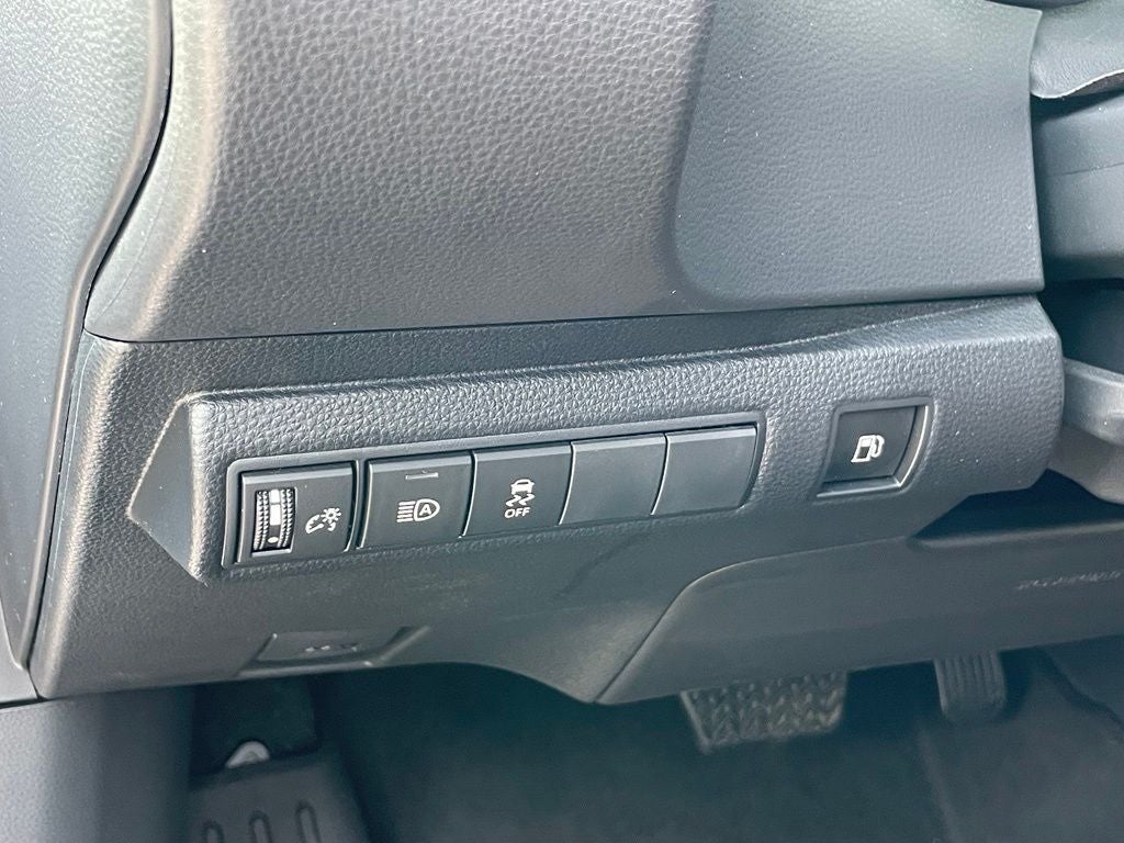 2026 Toyota Corolla Hybrid SE - 50 MPG / APPLE CARPLAY
