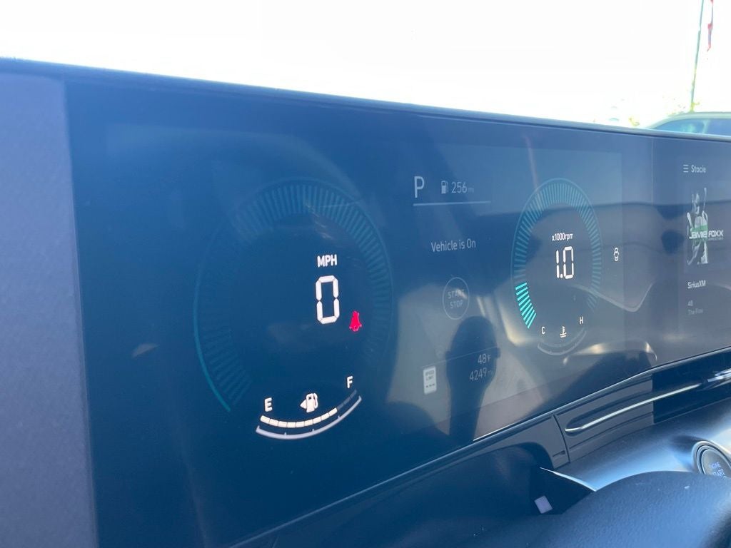 2025 Hyundai KONA SEL - WIRELESS CARPLAY / 12" DISPLAY