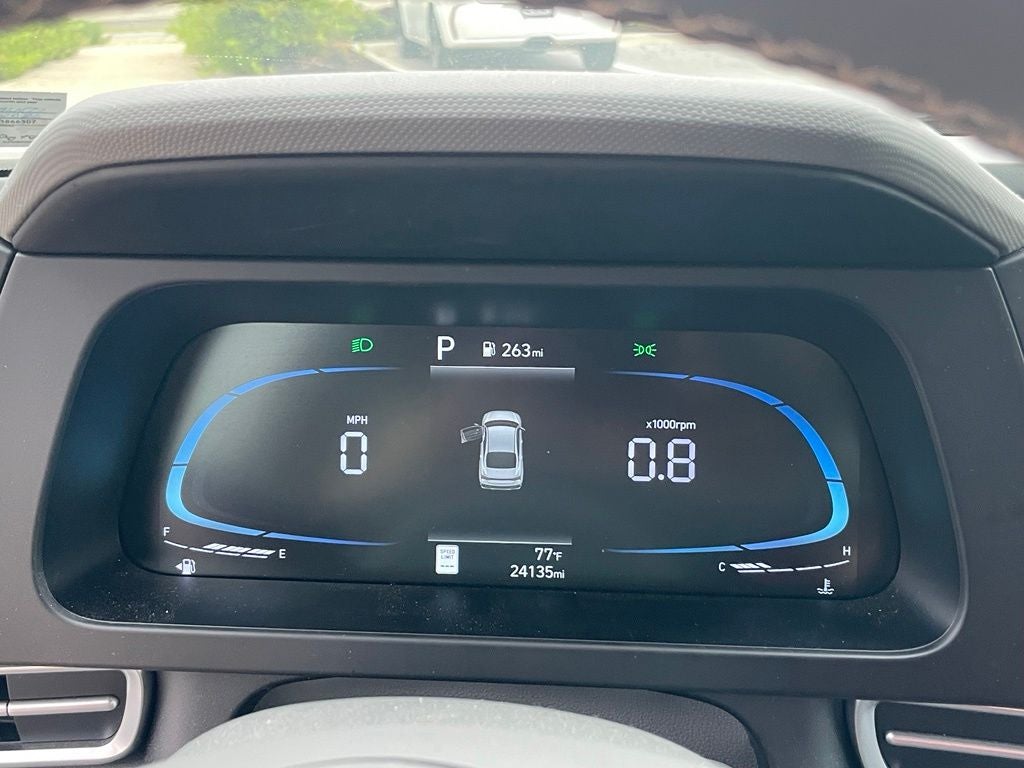 2025 Hyundai ELANTRA SEL Sport - 39 MPG / APPLE CARPLAY