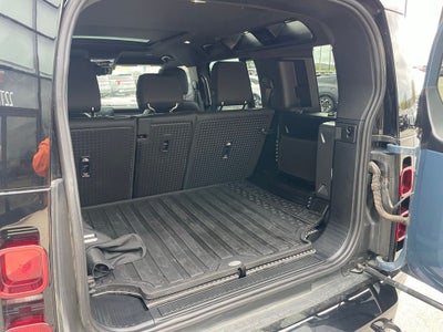 2025 Land Rover Defender 110 X-Dynamic SE