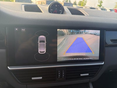 2019 Porsche Cayenne Base - PANORAMIC SUNROOF / MEMORY SEATS