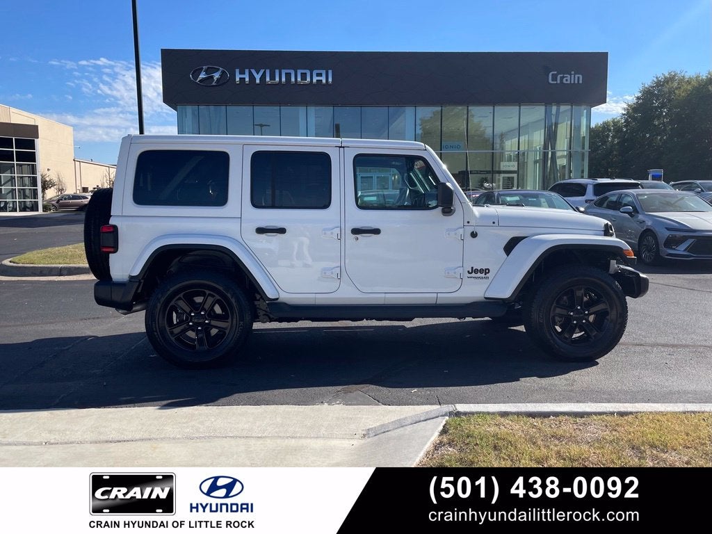 2020 Jeep Wrangler Unlimited Sahara Altitude Leather, Navi, Alpine, One Owner, Clean CarFax