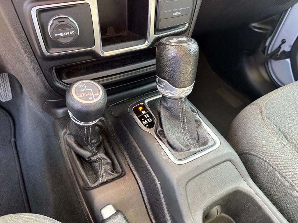 2024 Jeep Wrangler Sport CLEAN CARFAX 1-OWNER