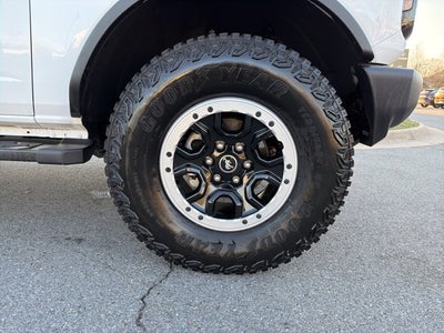 2023 Ford Bronco Outer Banks Sasquatch package