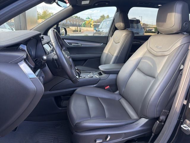 2023 Cadillac XT6 Luxury