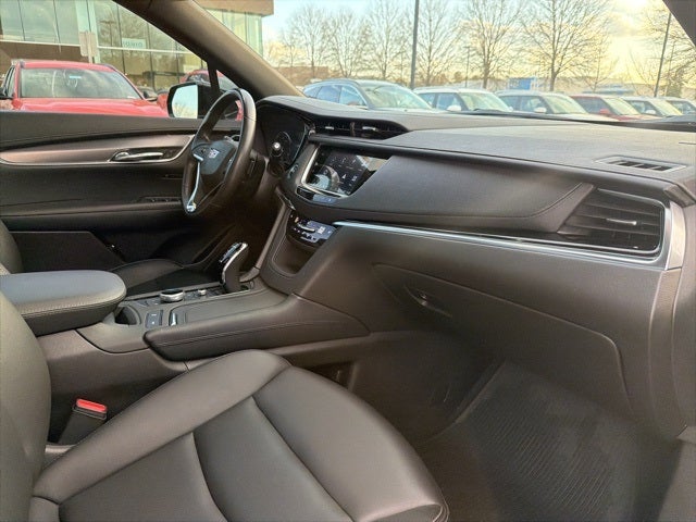 2023 Cadillac XT6 Luxury