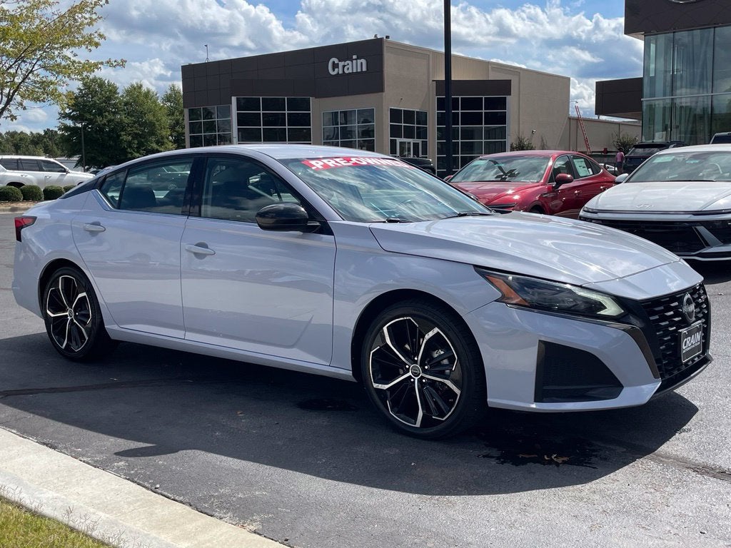 2024 Nissan Altima 2.5 SR Clean CarFax, One Owner