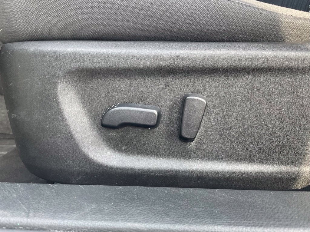 2025 Nissan Altima 2.5 SV CarFax 1-OWNER