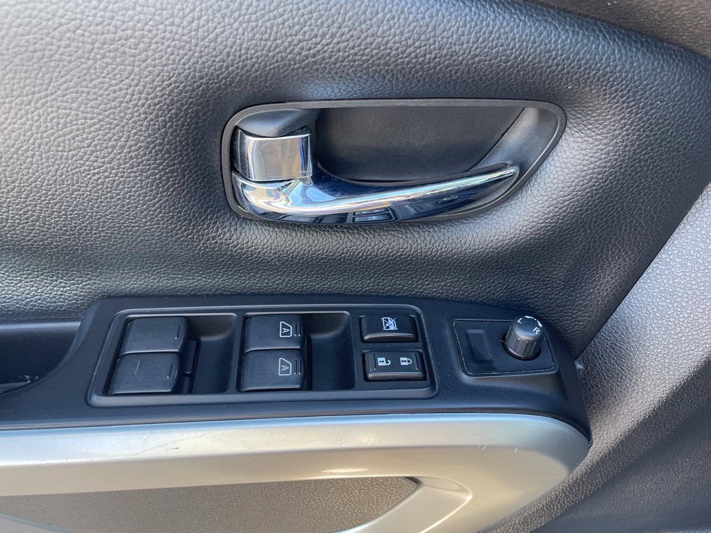 2019 Nissan Titan SV Clean CarFax, Navi, Blind Spot, CarPlay