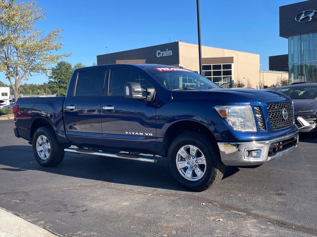 2019 Nissan Titan SV Clean CarFax, Navi, Blind Spot, CarPlay