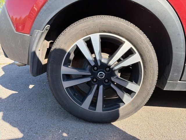 2019 Nissan Kicks SR