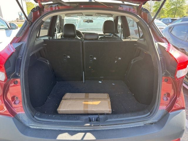 2019 Nissan Kicks SR