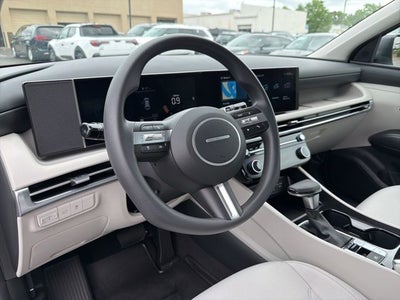 2025 Hyundai TUCSON SEL