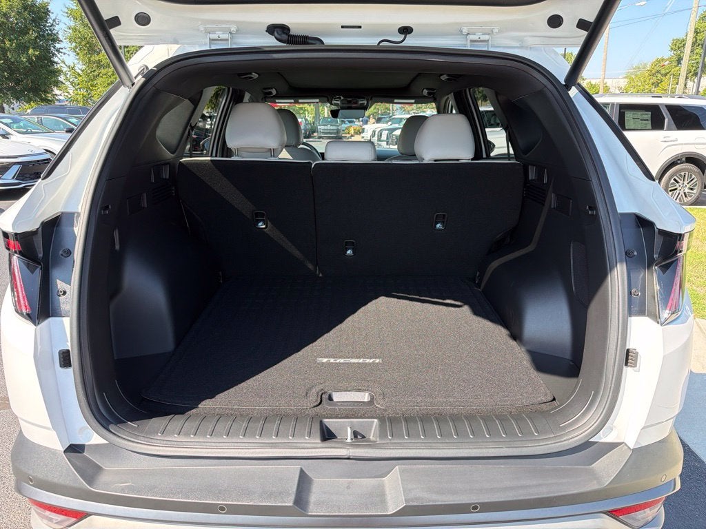 2025 Hyundai TUCSON Limited Clean Carfax, One Owner