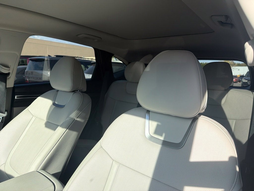 2024 Hyundai TUCSON Limited Pano Roof, Leather, Clean Carfax, One Owner
