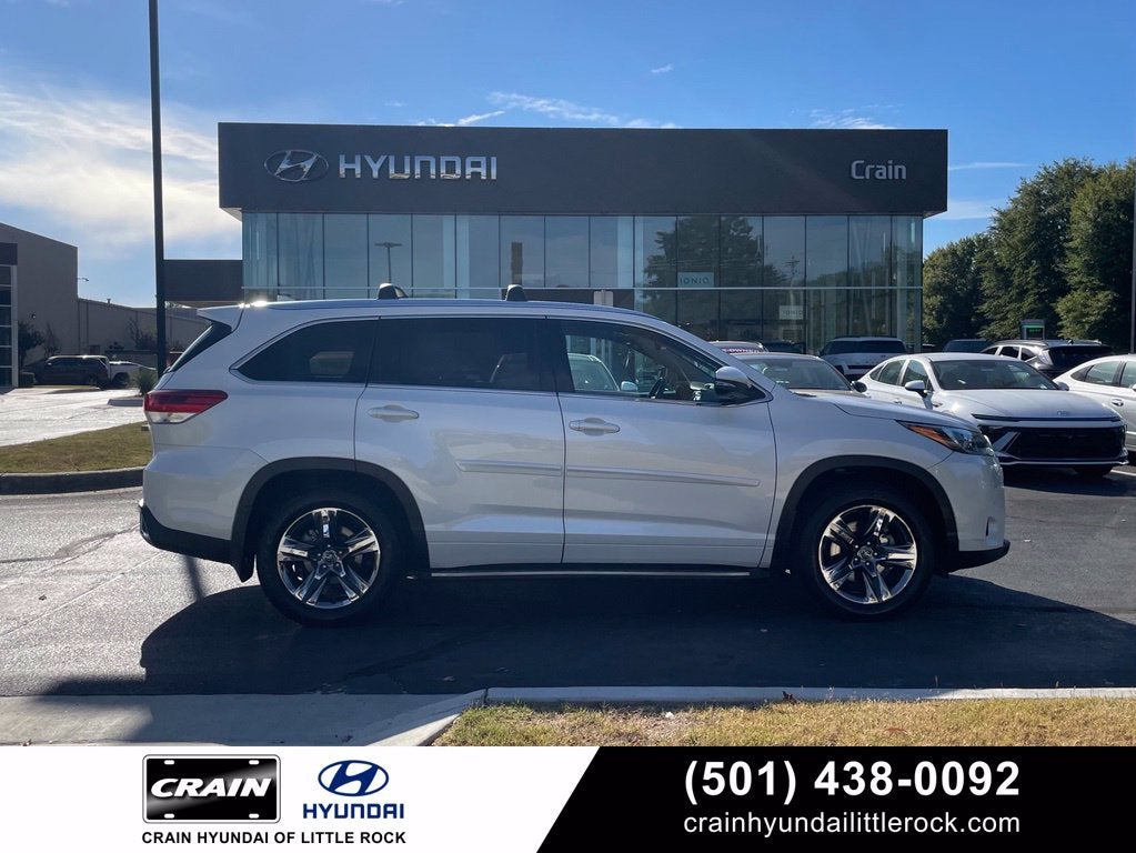 2018 Toyota Highlander Limited Platinum Leather, One Owner, Moonroof, Third Row