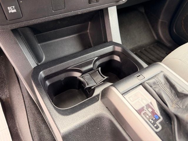 2017 Toyota Tacoma SR5 V6