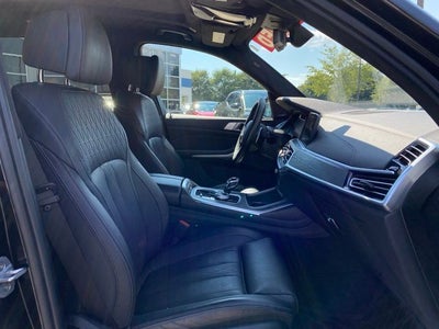 2020 BMW X7 M50i