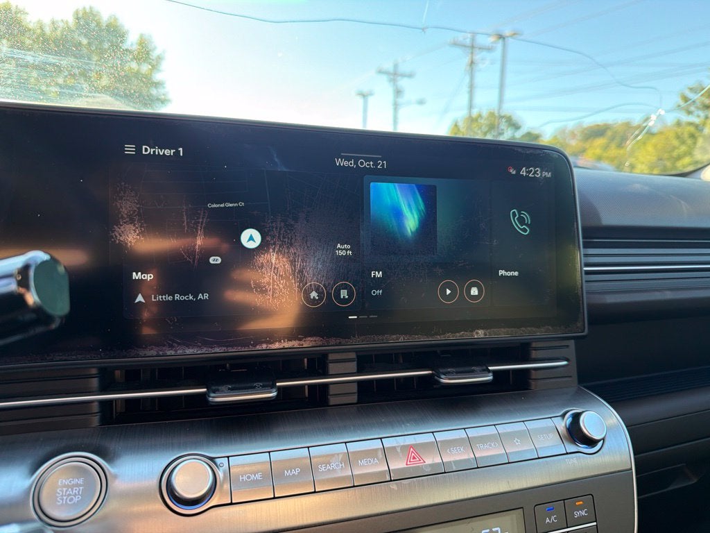 2024 Hyundai KONA Limited Moonroof, Leather, One Owner, Clean Carfax