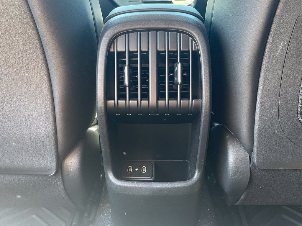 2024 Hyundai KONA Limited Moonroof, Leather, One Owner, Clean Carfax