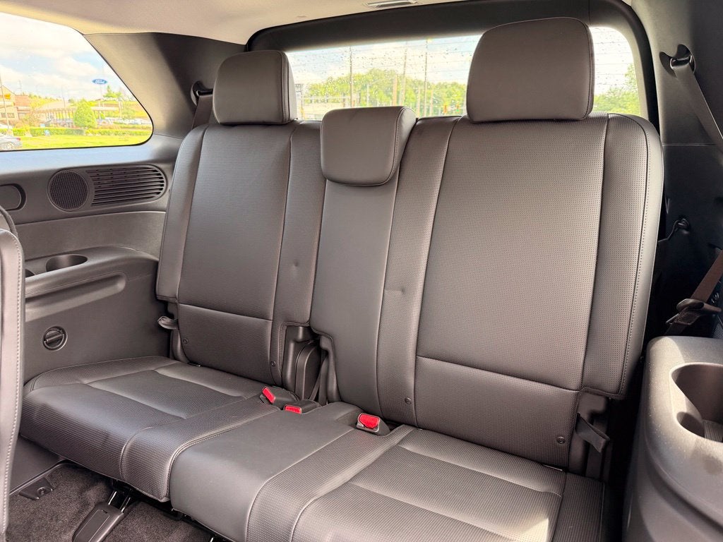 2027 Hyundai PALISADE SEL 7 Passenger