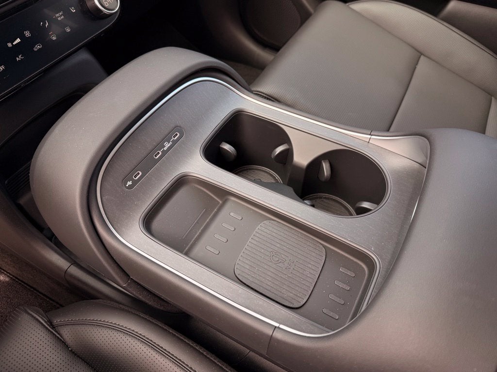 2027 Hyundai PALISADE SEL 7 Passenger