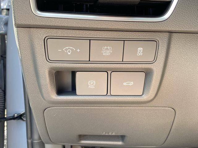 2025 Hyundai SONATA SE