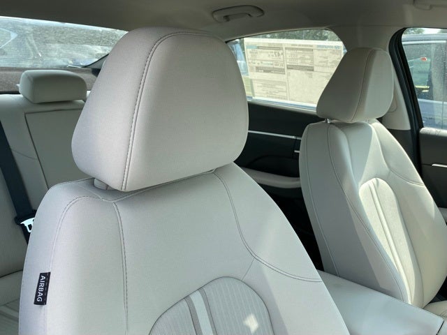 2025 Hyundai SONATA SE