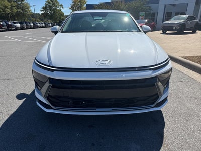2025 Hyundai SONATA SE