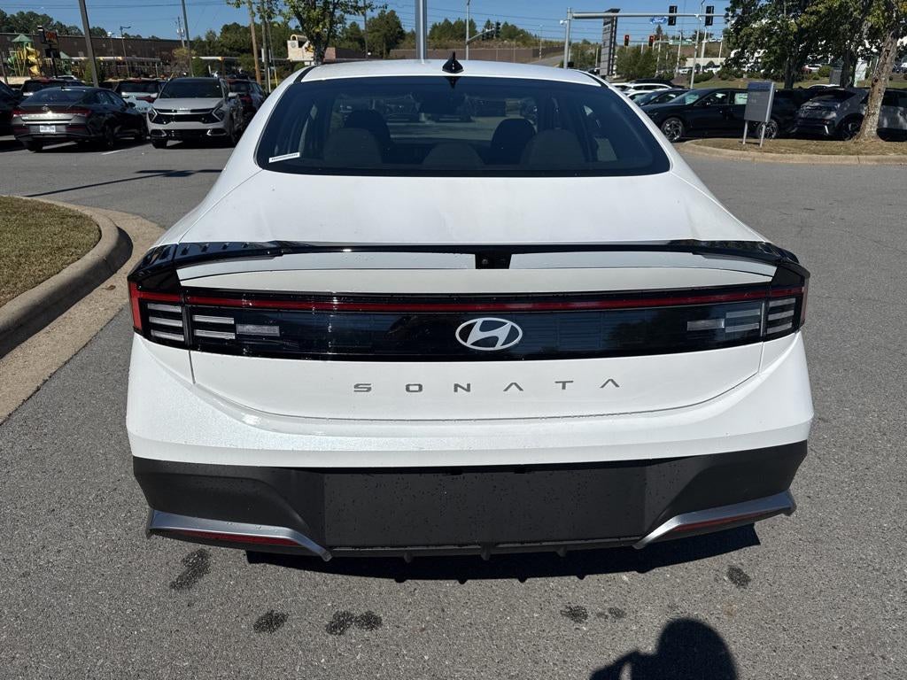 2025 Hyundai SONATA SE