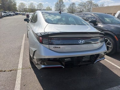 2024 Hyundai SONATA HYBRID Limited