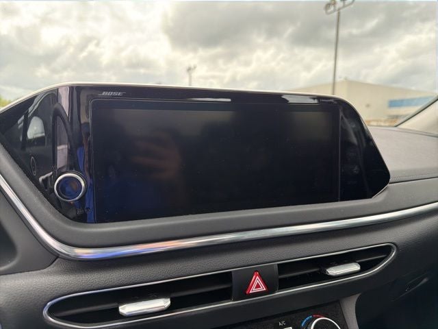 2021 Hyundai SONATA HYBRID Limited